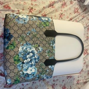 Gucci tote
